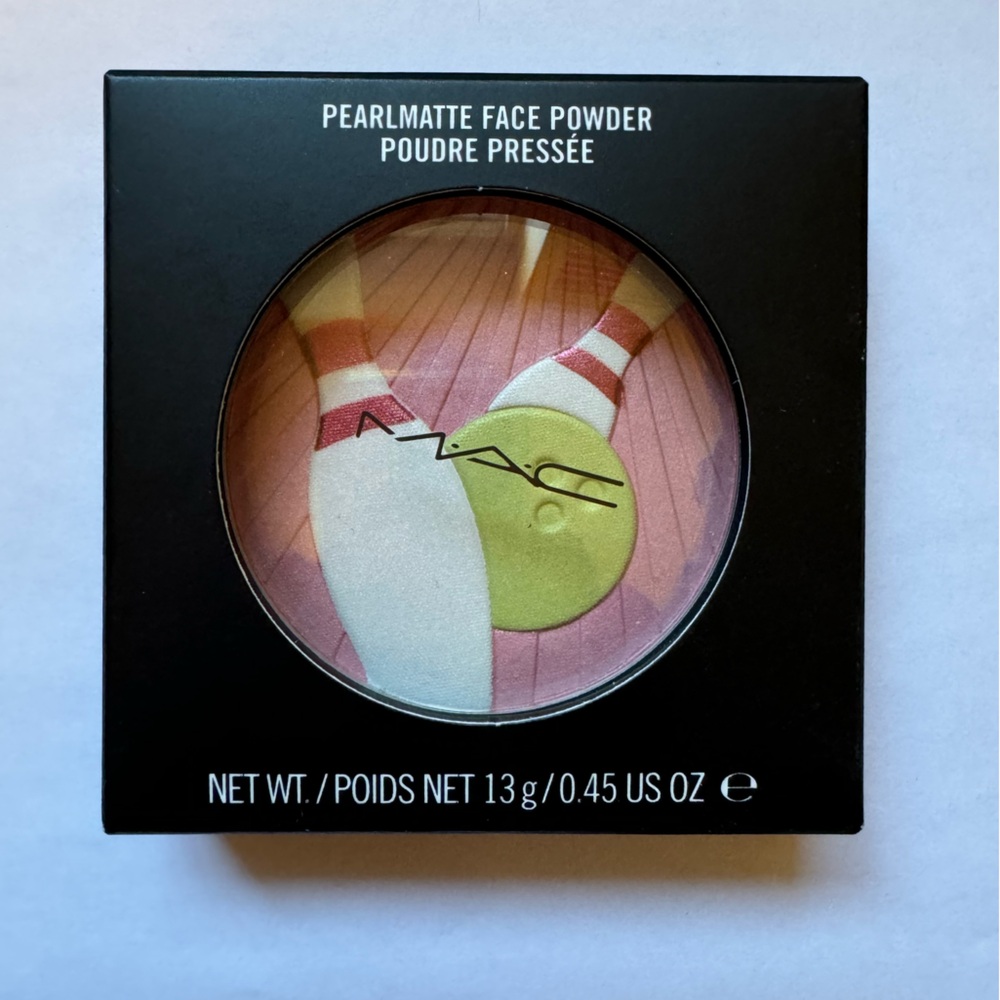 MAC Cosmetics LE Face Powder in Trophy